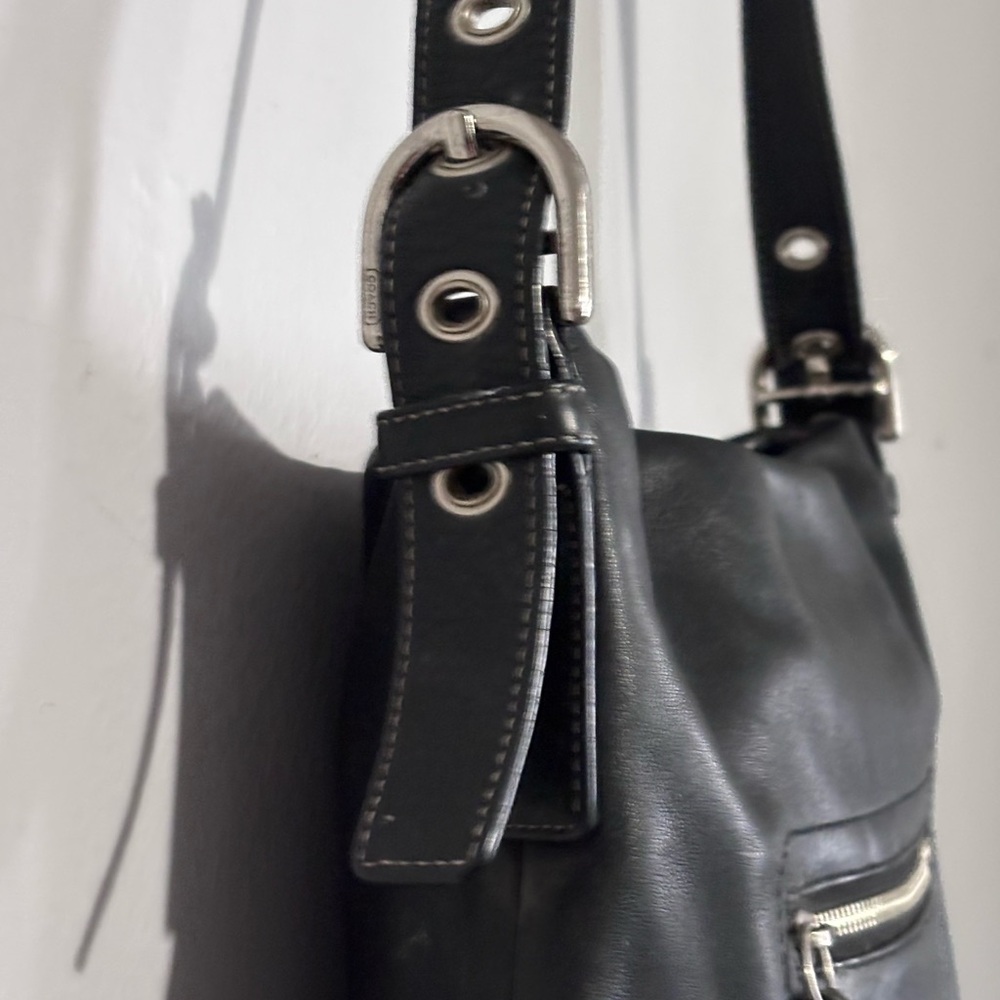 Vtg Coach Genuine Leather Crossbody/ Shoulder‎ Bag Black F10937 - Picture 8 of 12